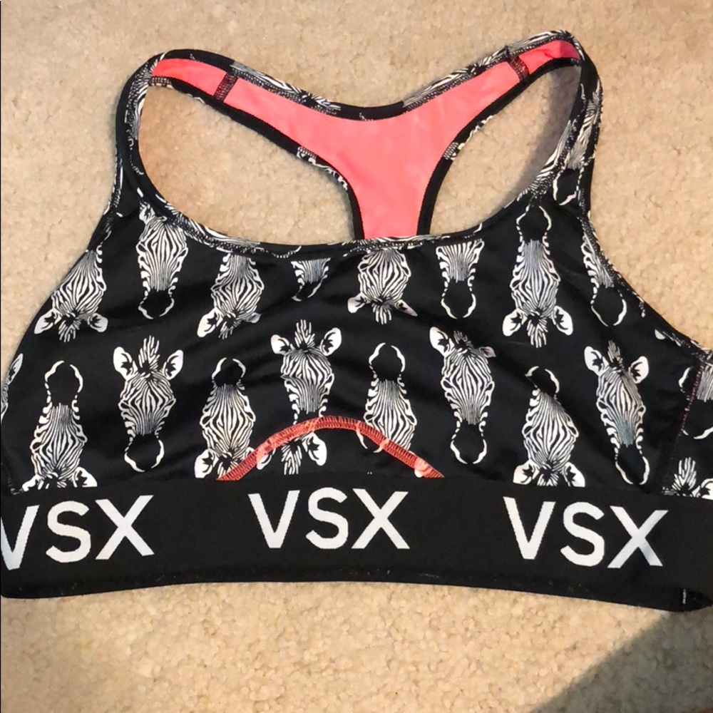 Sports bra